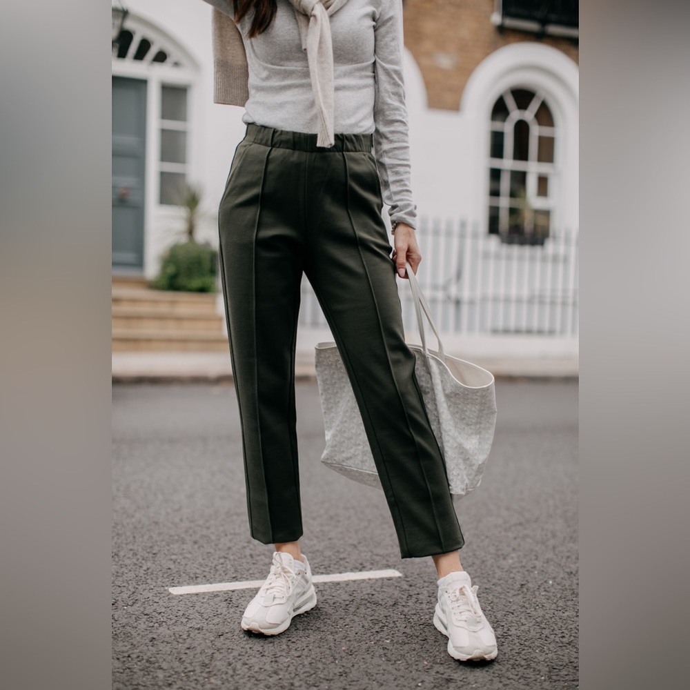 Everlane Dream Pant in Dark Forest
